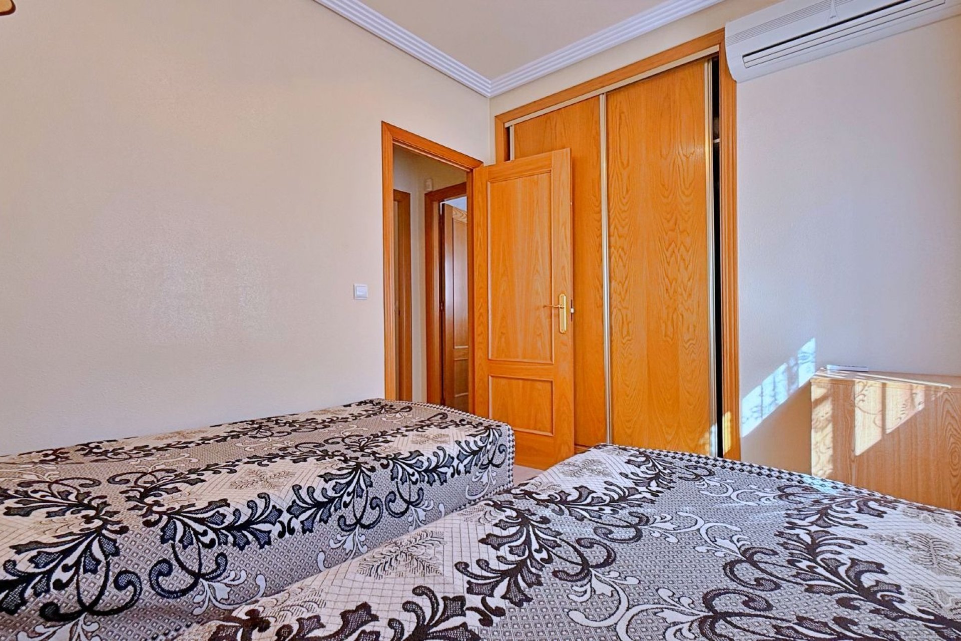 Resale - Villa - Orihuela - Orihuela Costa