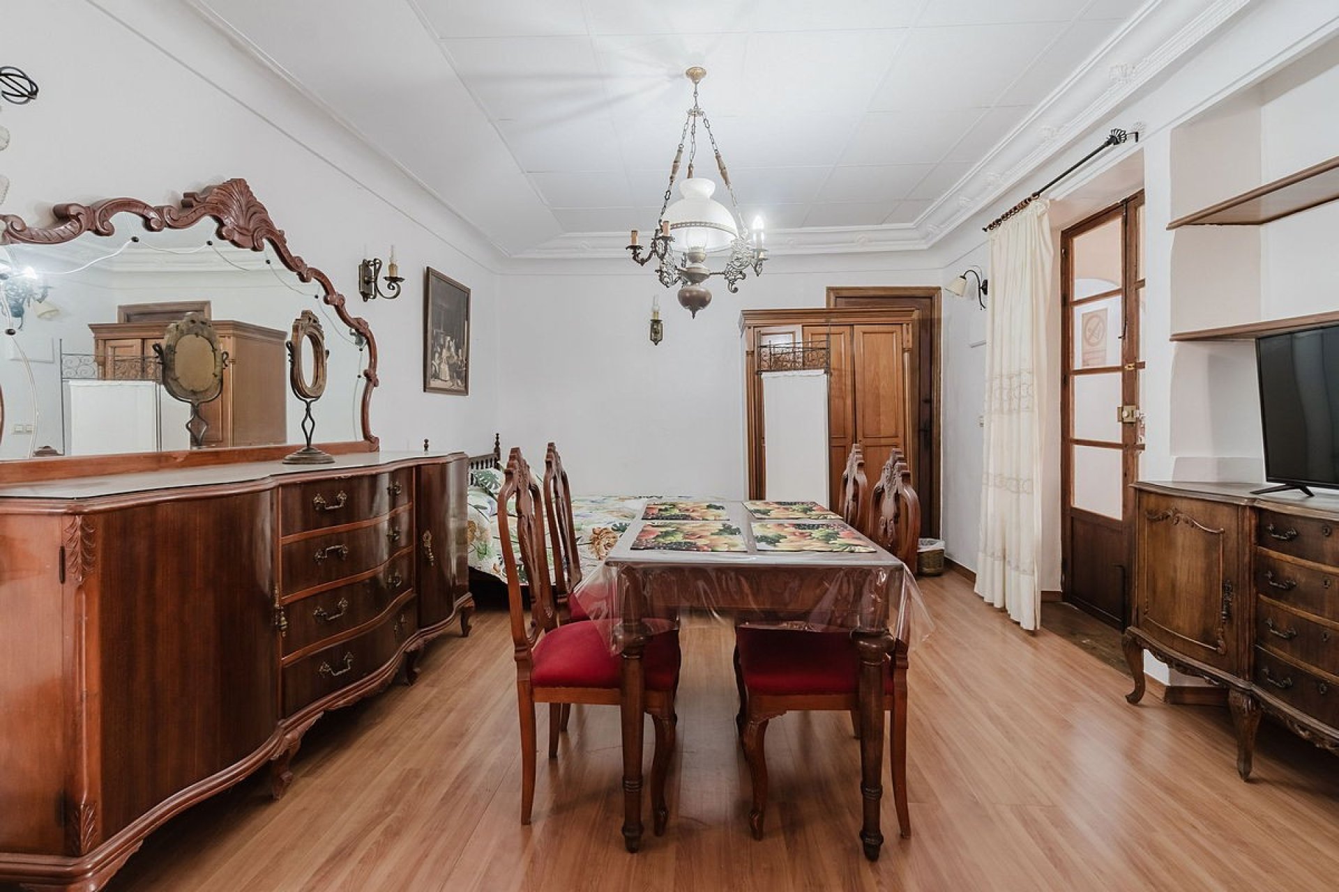 Resale - Villa - Orihuela