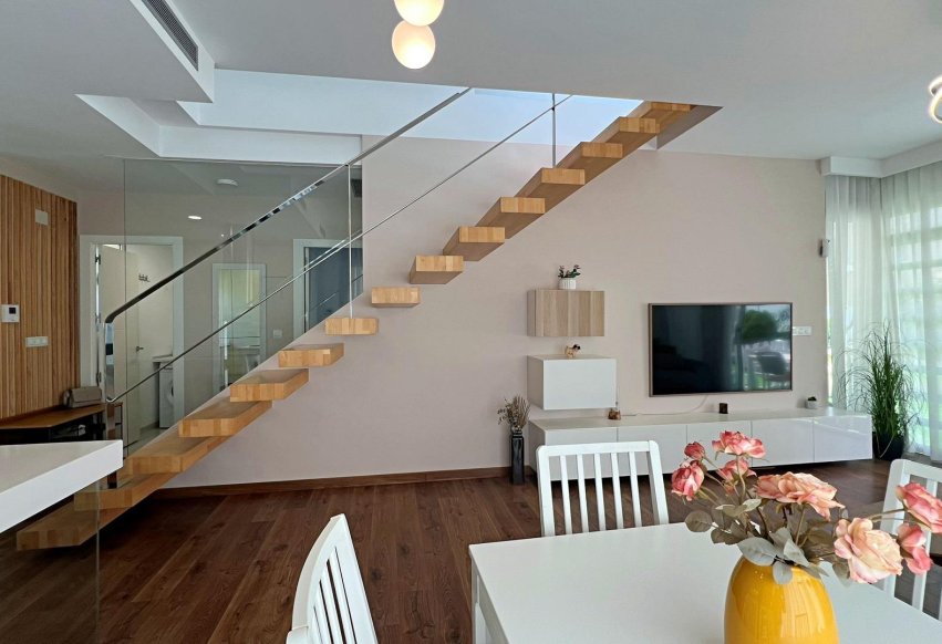 Resale - Villa - Pilar de la Horadada - Pueblo Latino