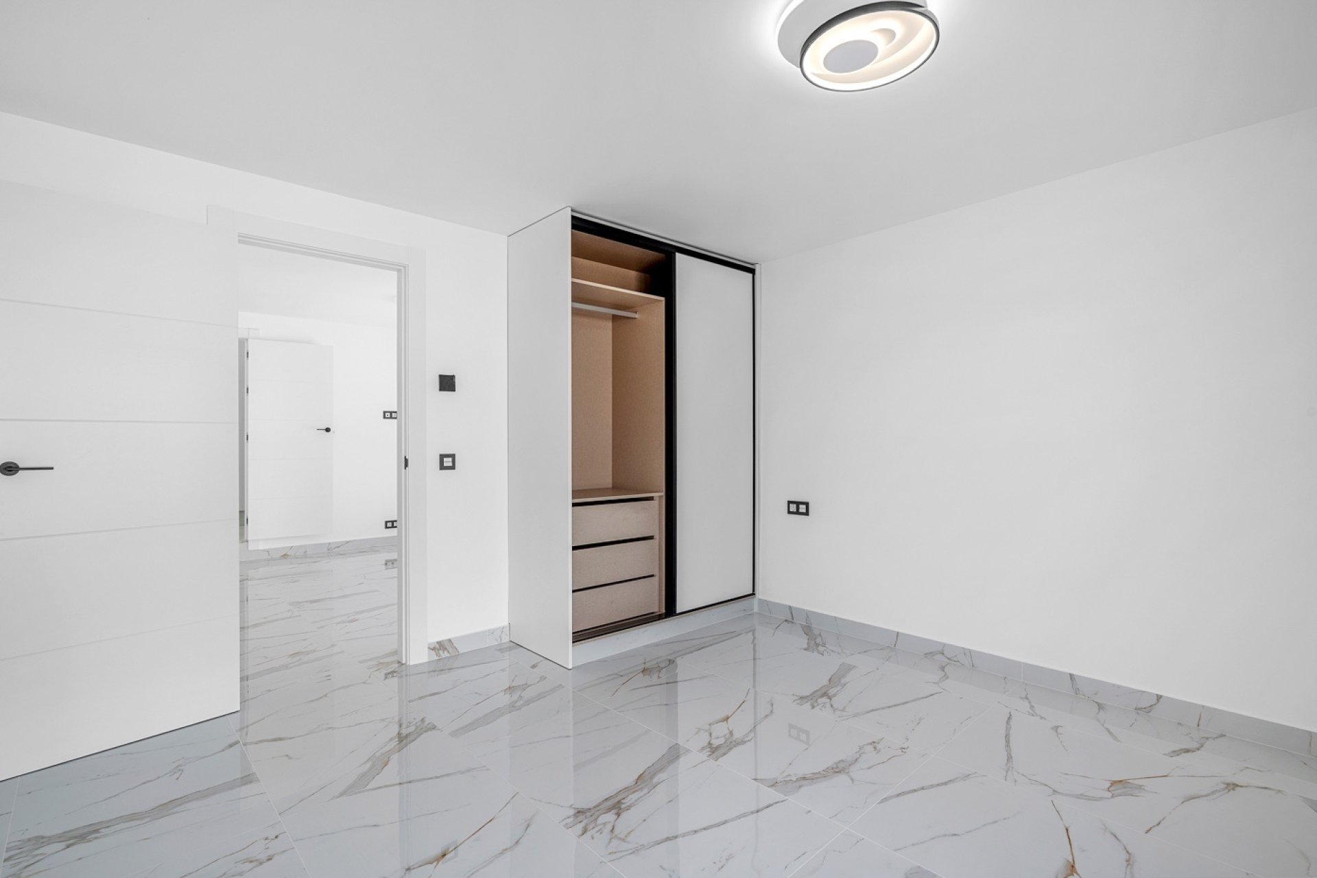 Resale - Villa - Rojales