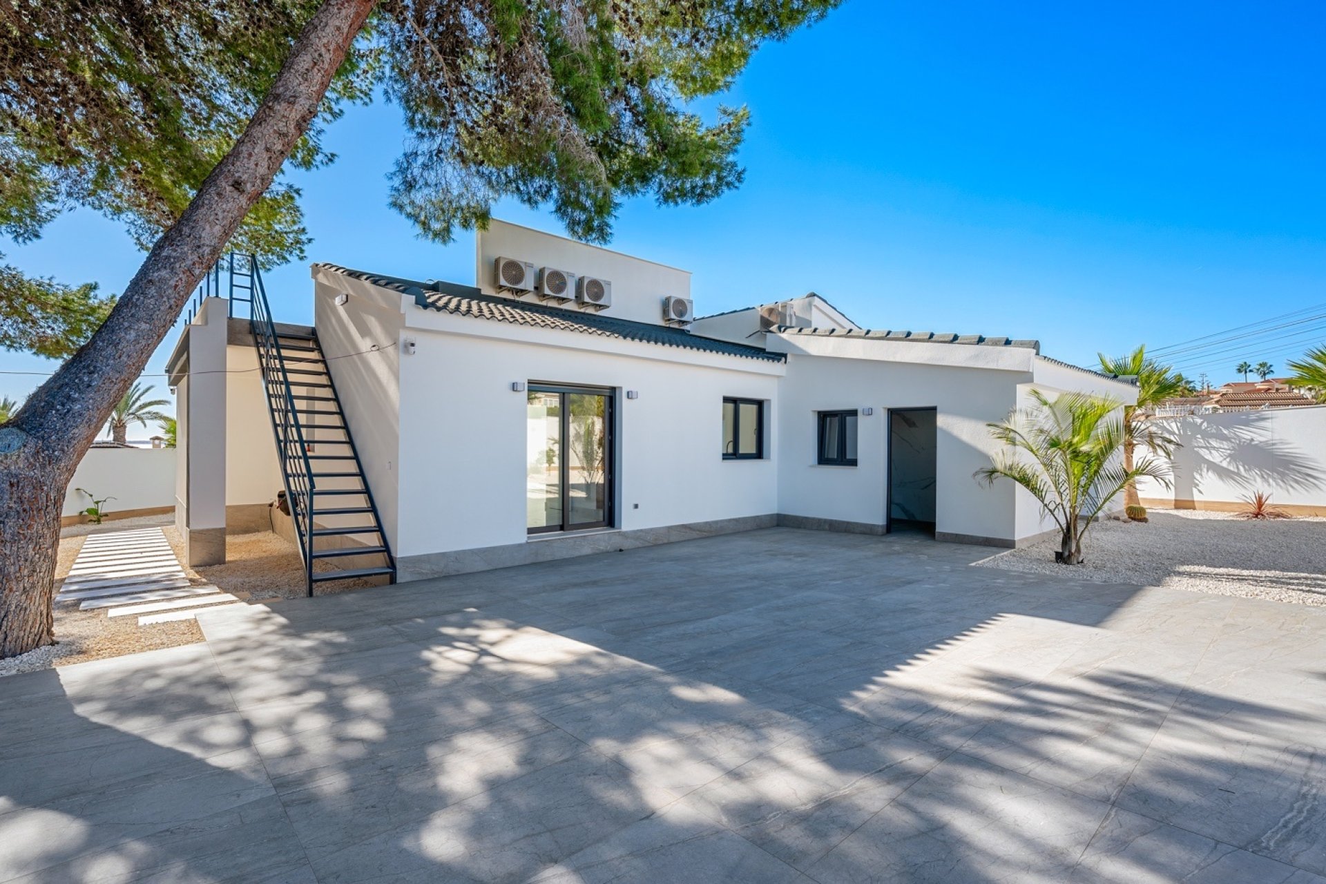 Resale - Villa - Rojales