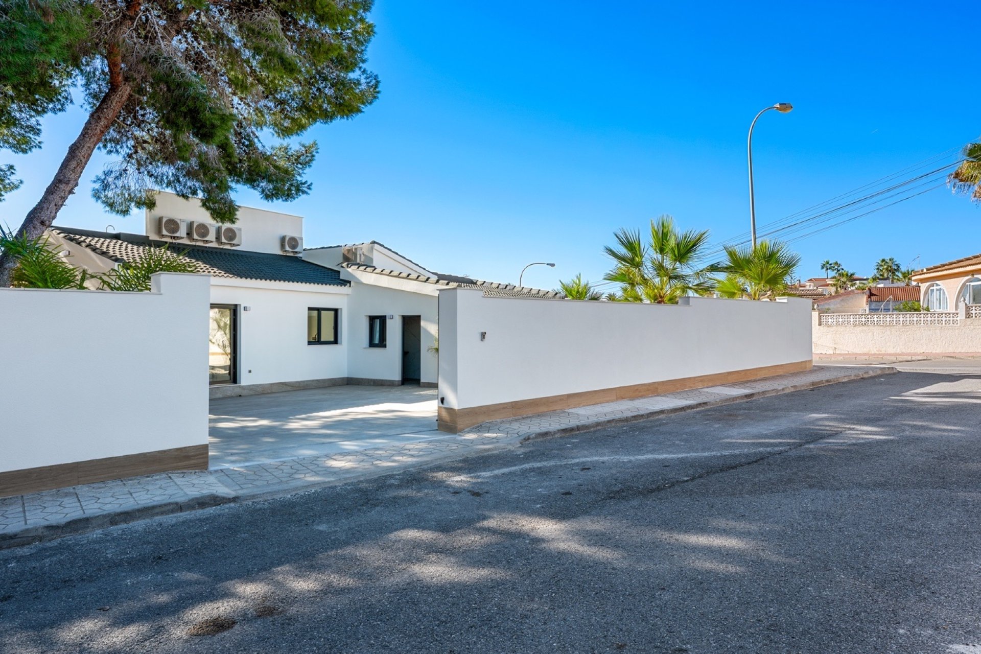 Resale - Villa - Rojales