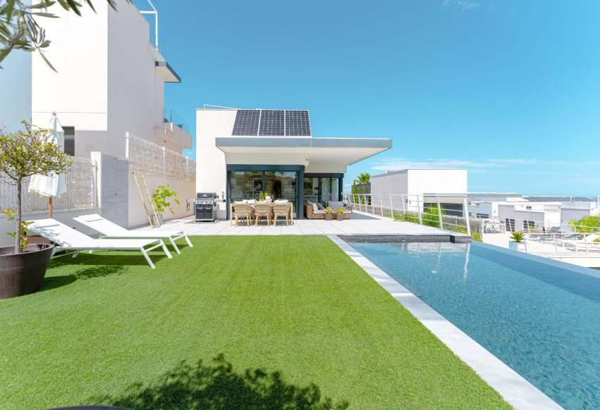 Resale - Villa - San Miguel de Salinas - Bellavista