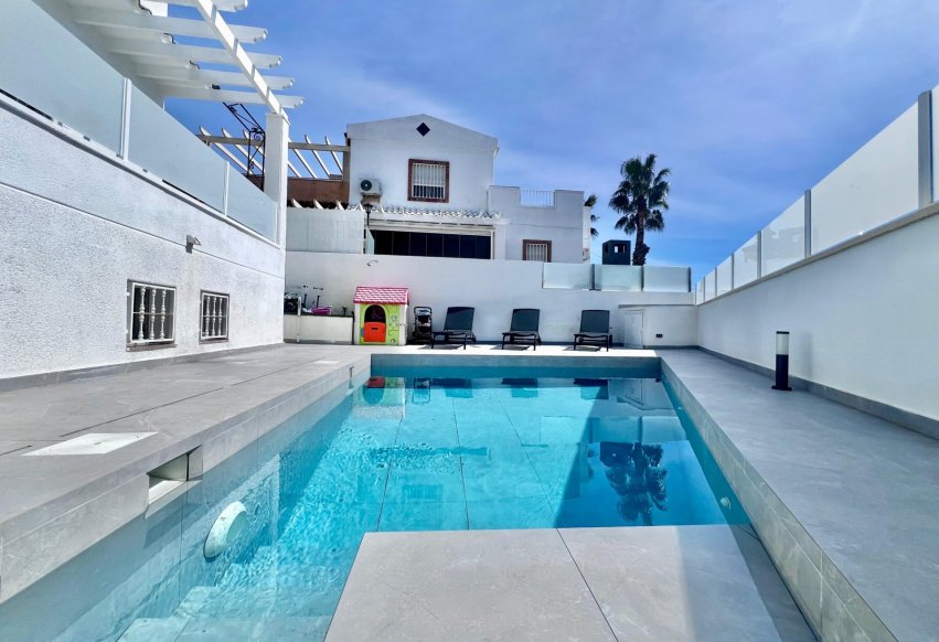 Resale - Villa - San Miguel de Salinas - Las filipinas