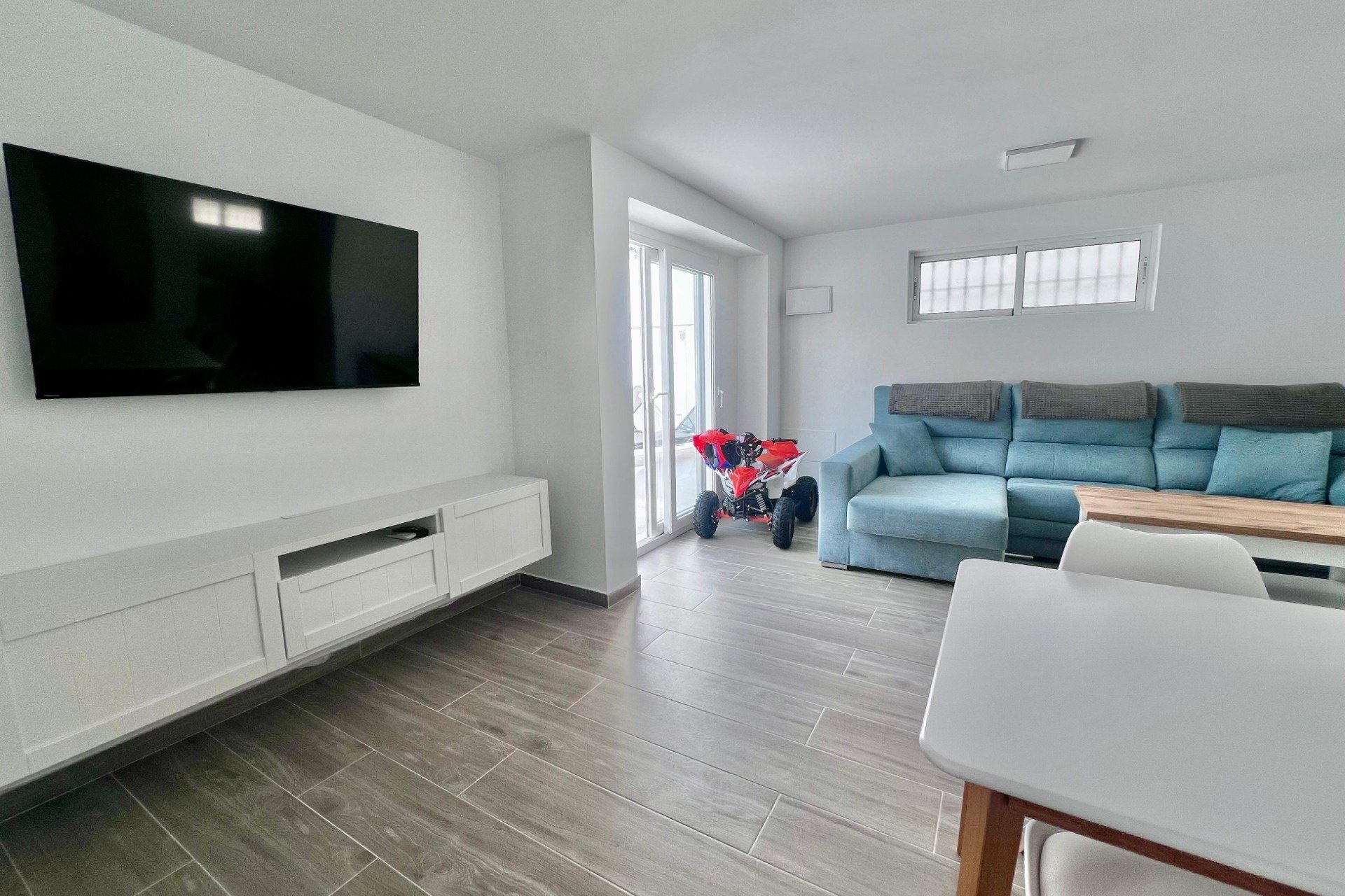 Resale - Villa - San Miguel de Salinas - Las filipinas