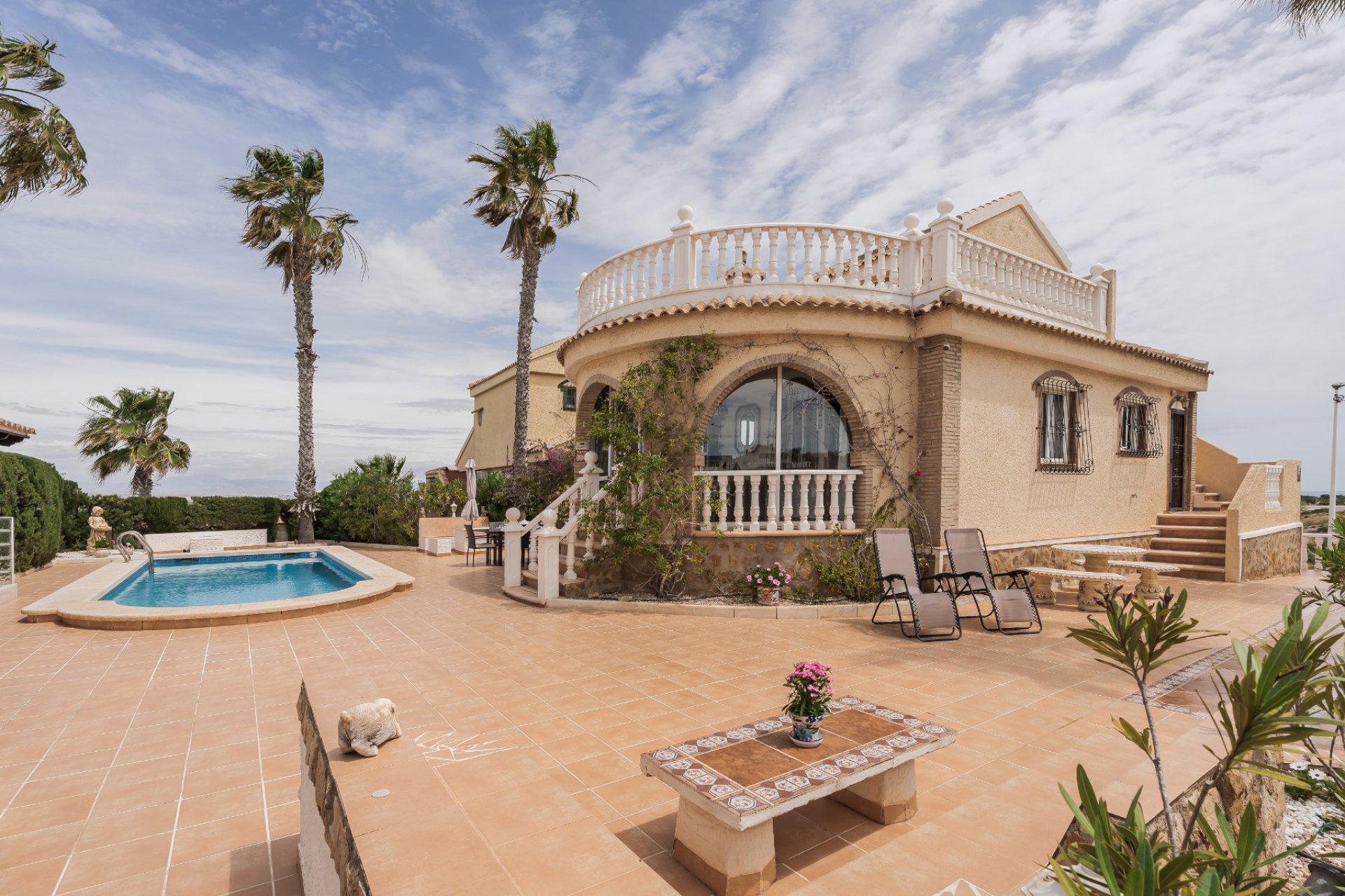 Resale - Villa - Santa Pola - Monte y Mar