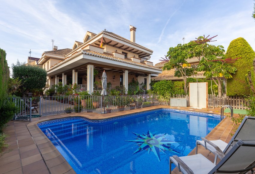 Resale - Villa - Torrevieja - La Veleta