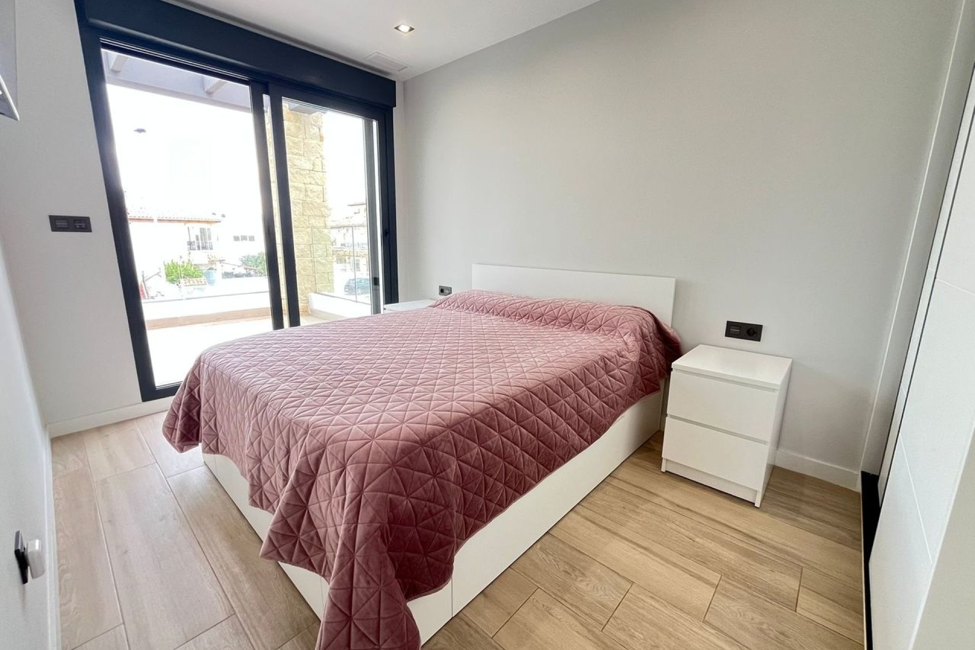 Resale - Villa - Torrevieja - Punta Prima