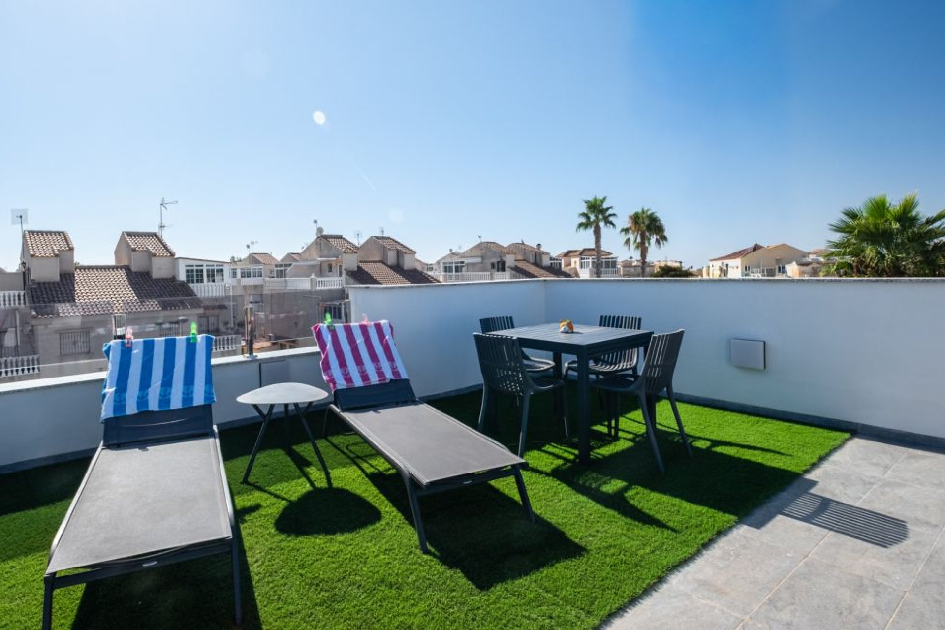 Resale - Villa - Torrevieja