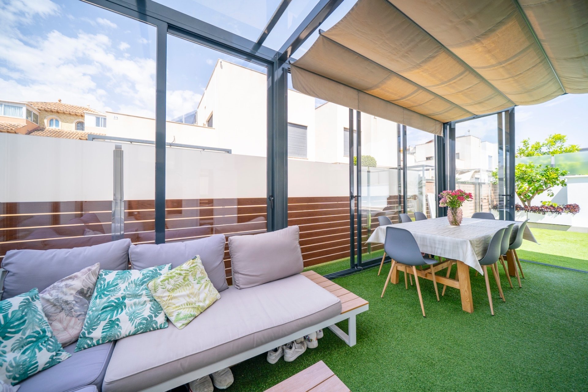 Resale - Villa - Torrevieja