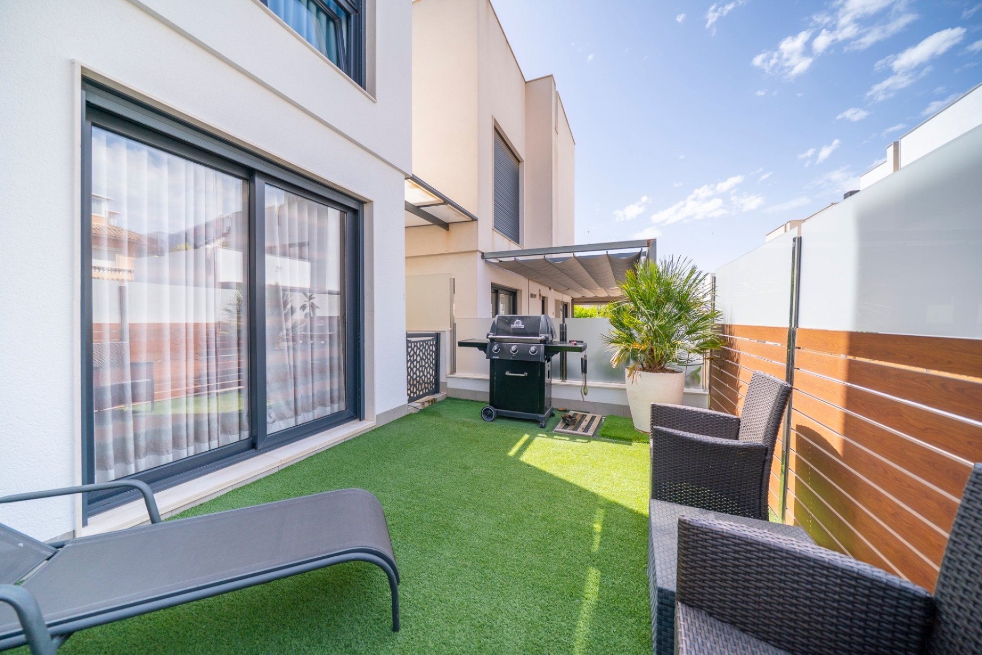 Resale - Villa - Torrevieja