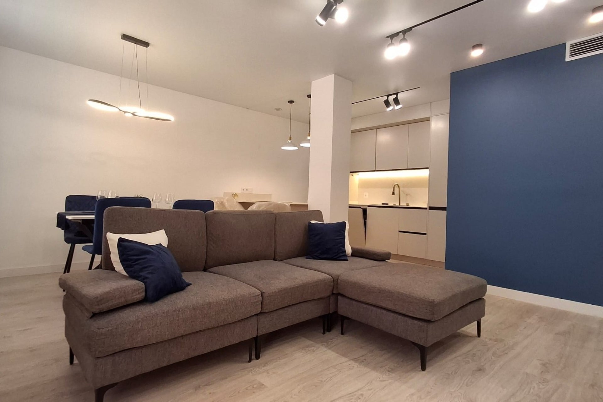 Reventa - Apartamento / Dúplex - Torrevieja - Playa Acequion