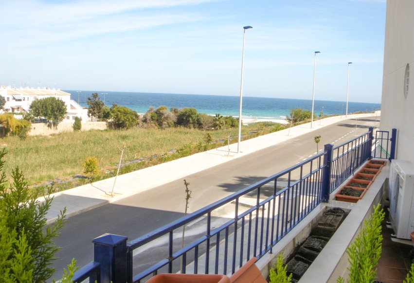 Reventa - Apartamento / piso - Pilar de la Horadada - Mil Palmeras