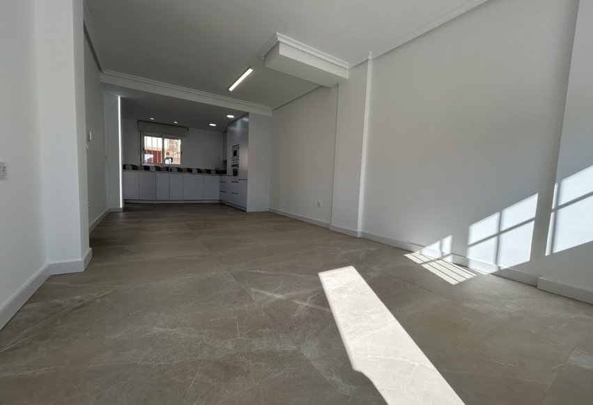 Reventa - Apartamento / piso - Pilar de la Horadada