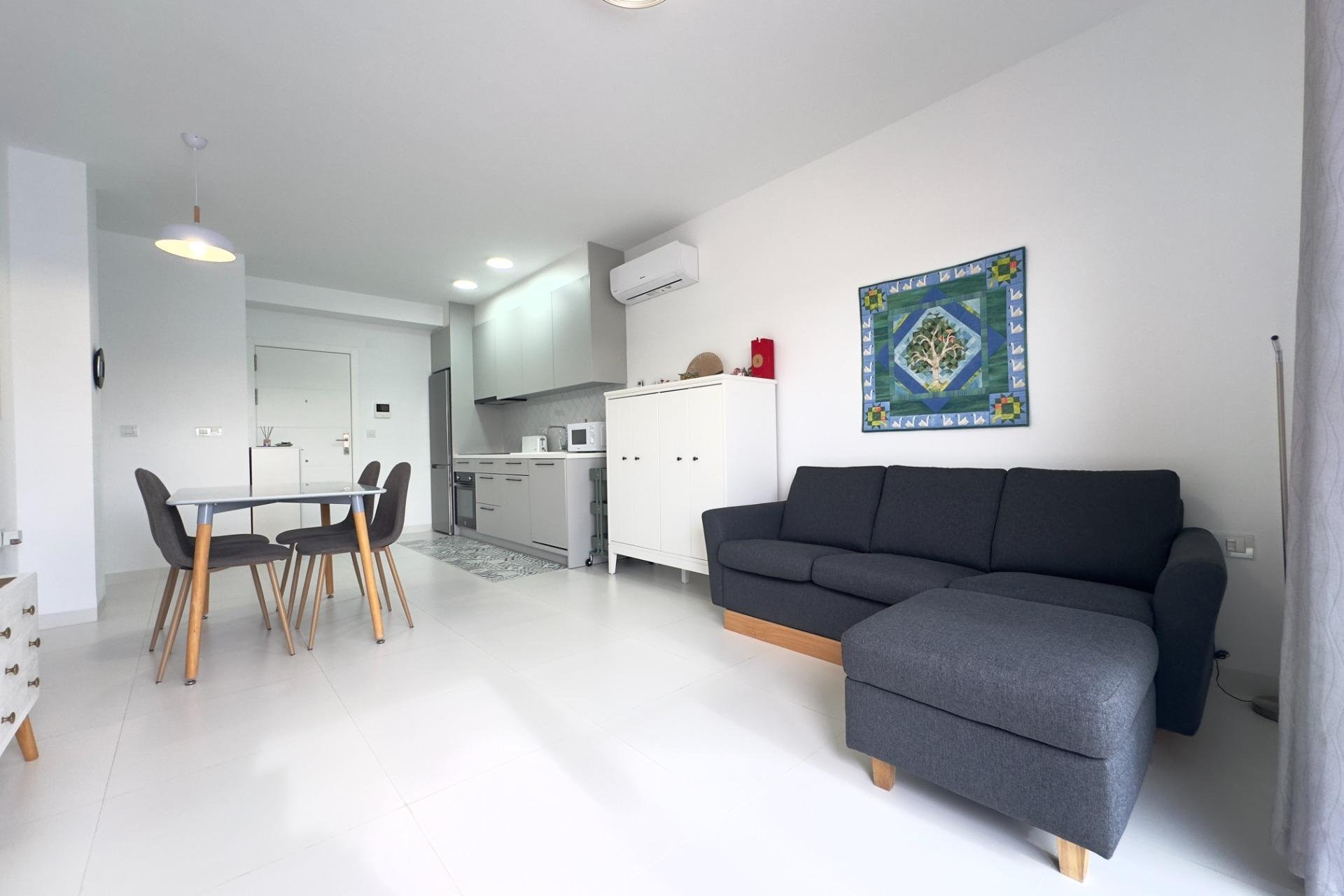 Reventa - Apartamento / piso - San Miguel de Salinas - Pueblo 9