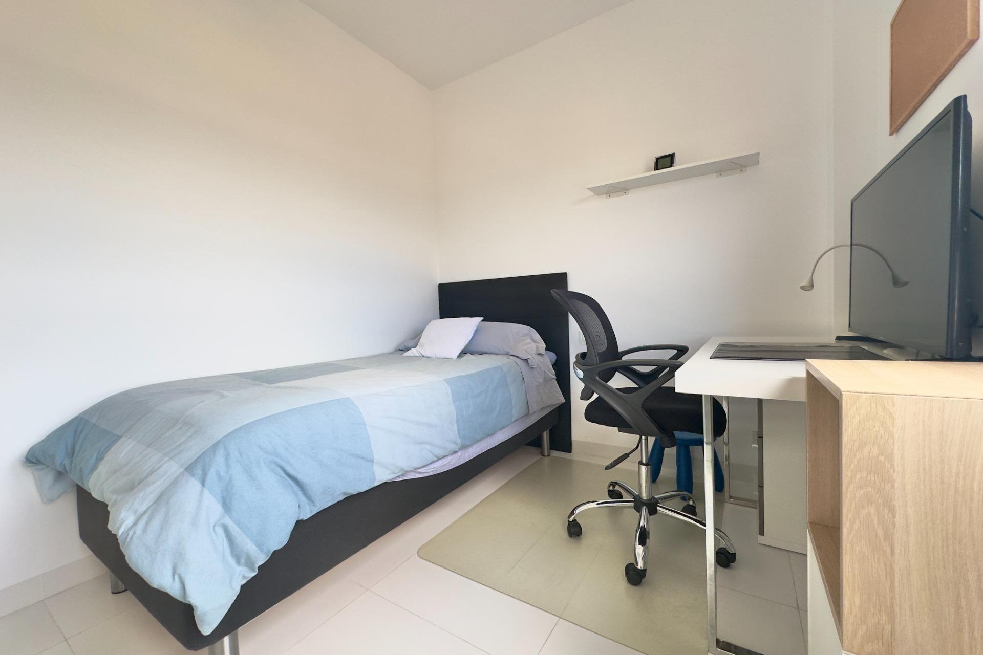 Reventa - Apartamento / piso - San Miguel de Salinas - Pueblo 9