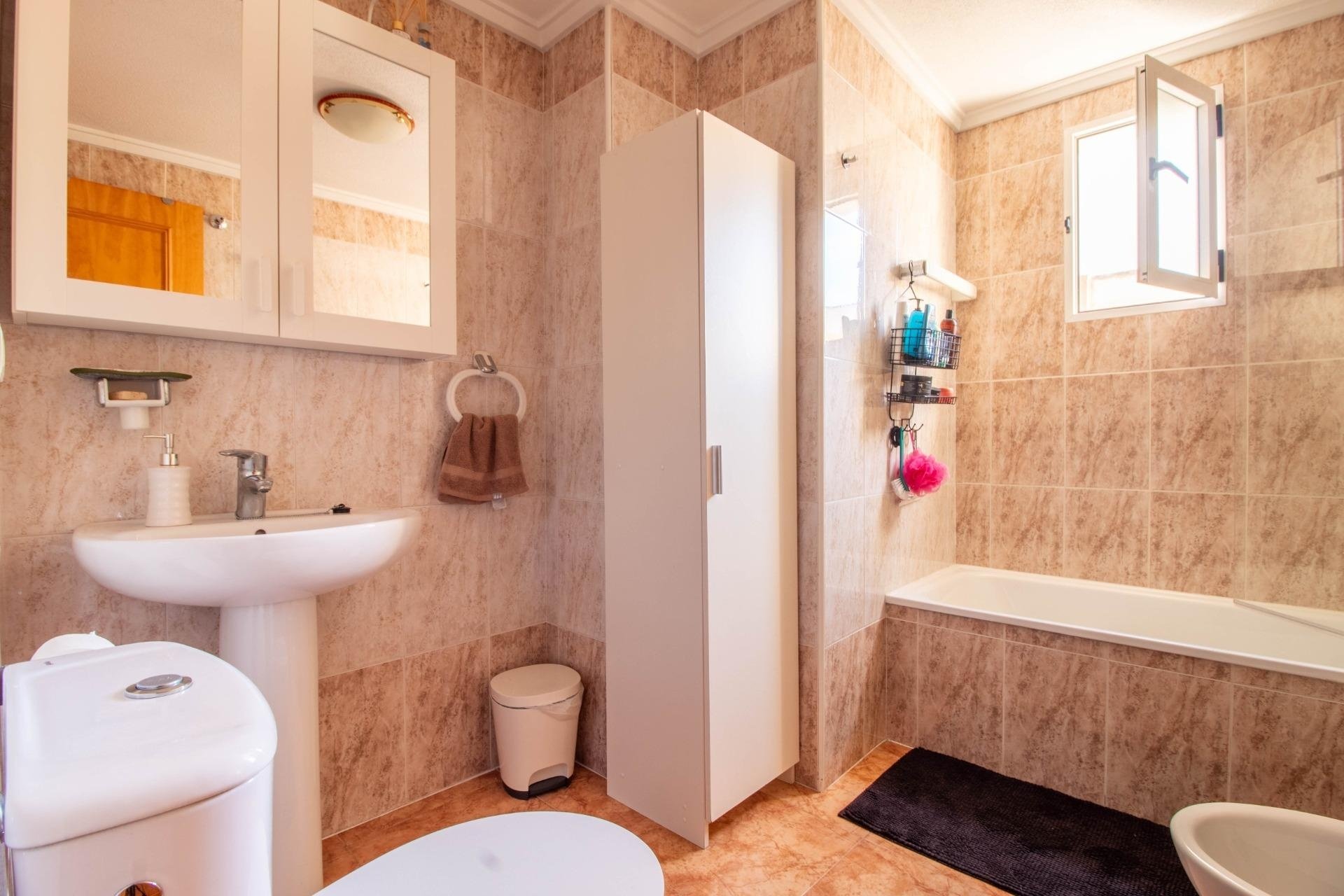 Reventa - Apartamento / piso - Torrevieja - Centro