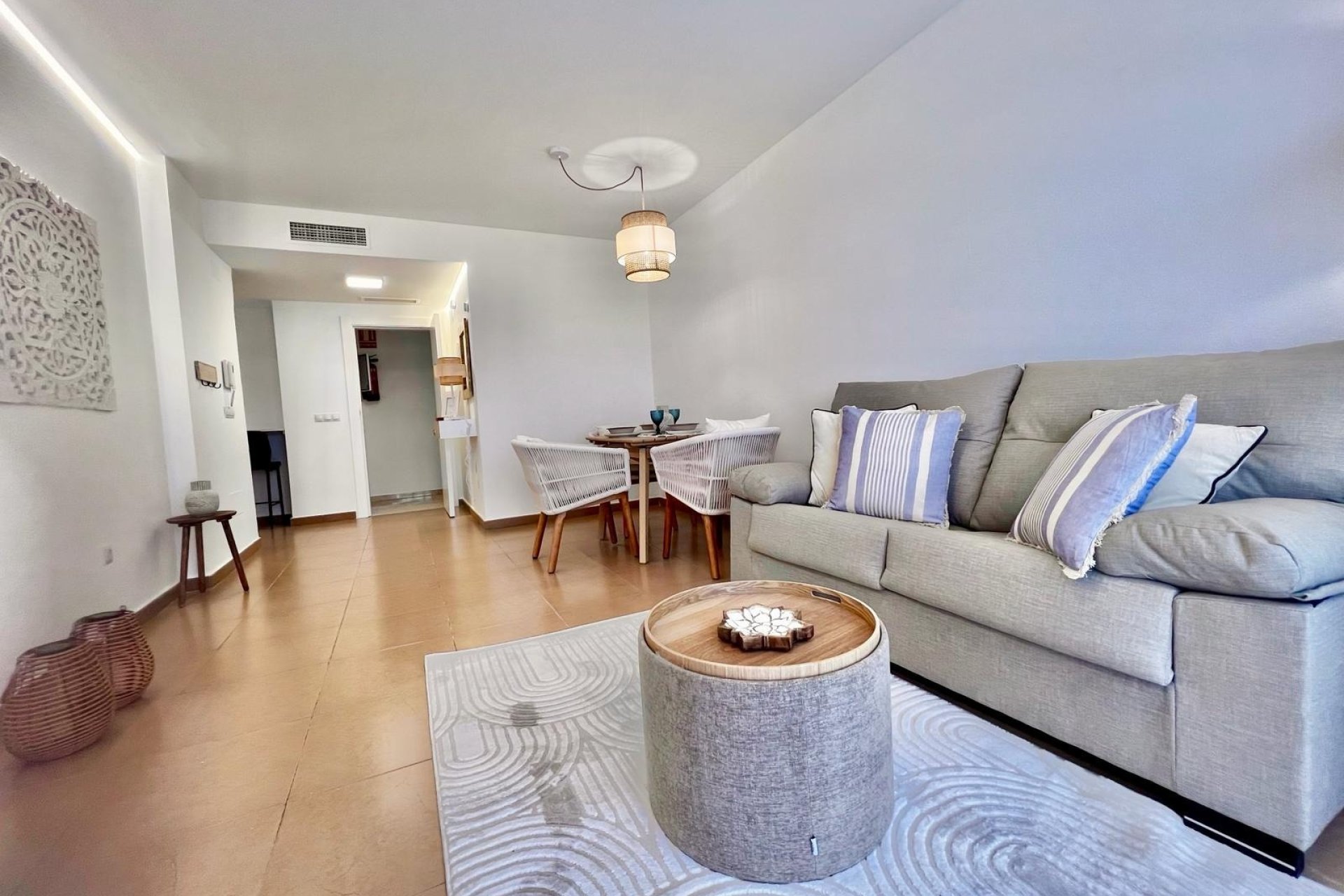 Reventa - Apartamento / piso - Torrevieja - El Acequión - Los Náufragos