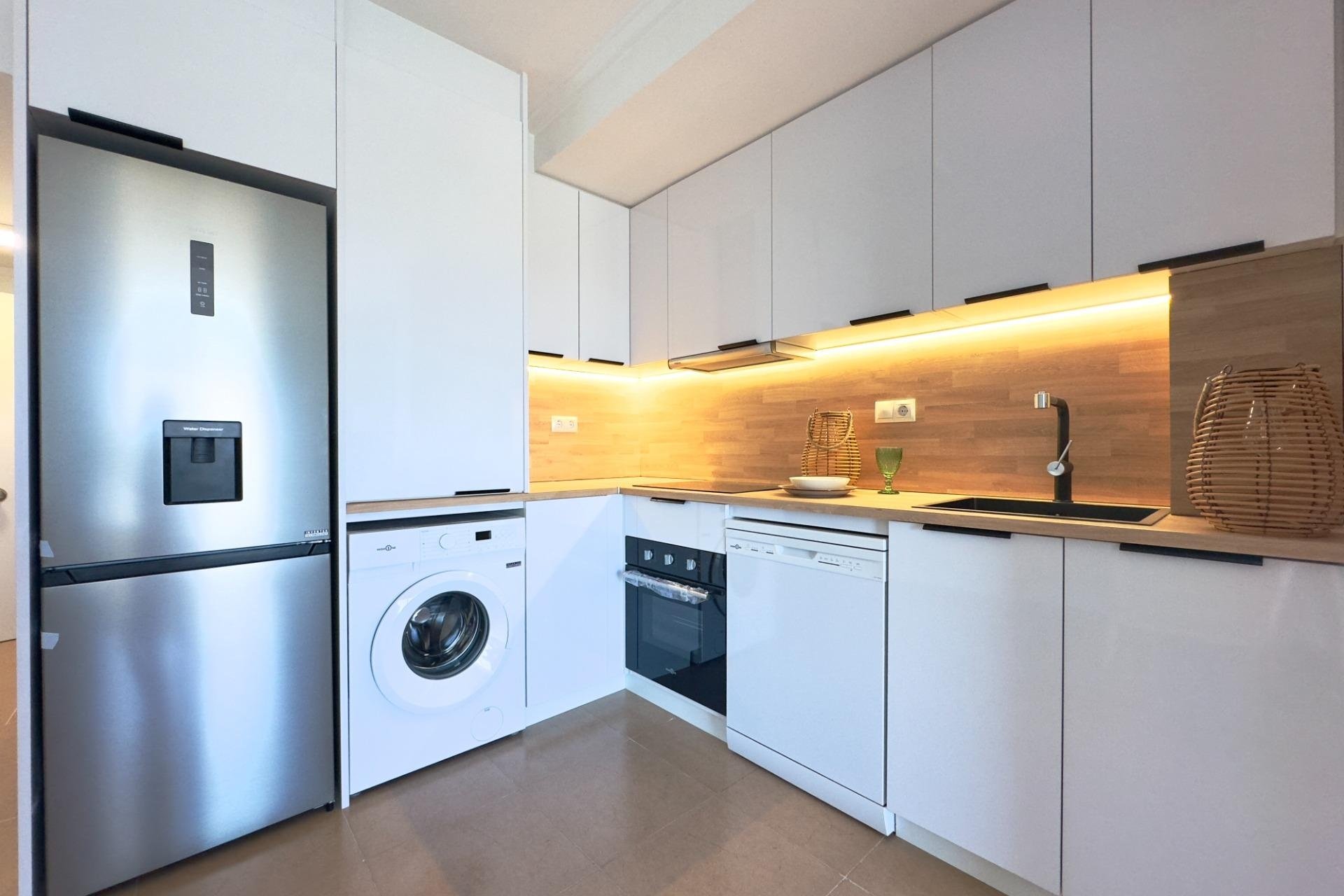 Reventa - Apartamento / piso - Torrevieja - El Acequión - Los Náufragos