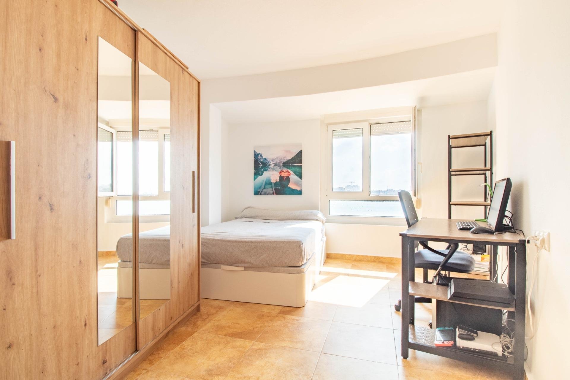 Reventa - Apartamento / piso - Torrevieja - El Acequión - Los Náufragos