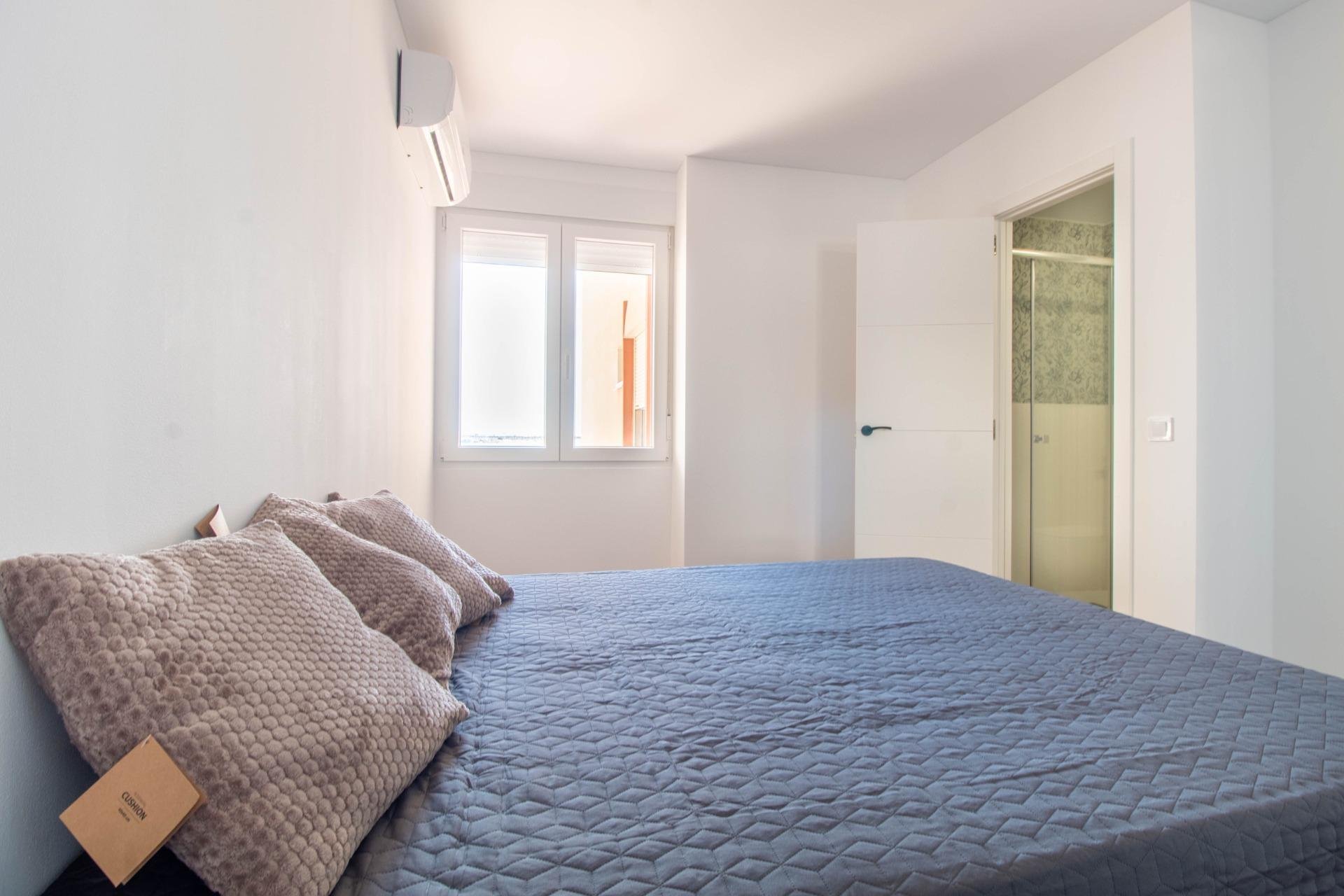 Reventa - Apartamento / piso - Torrevieja - El Acequión - Los Náufragos