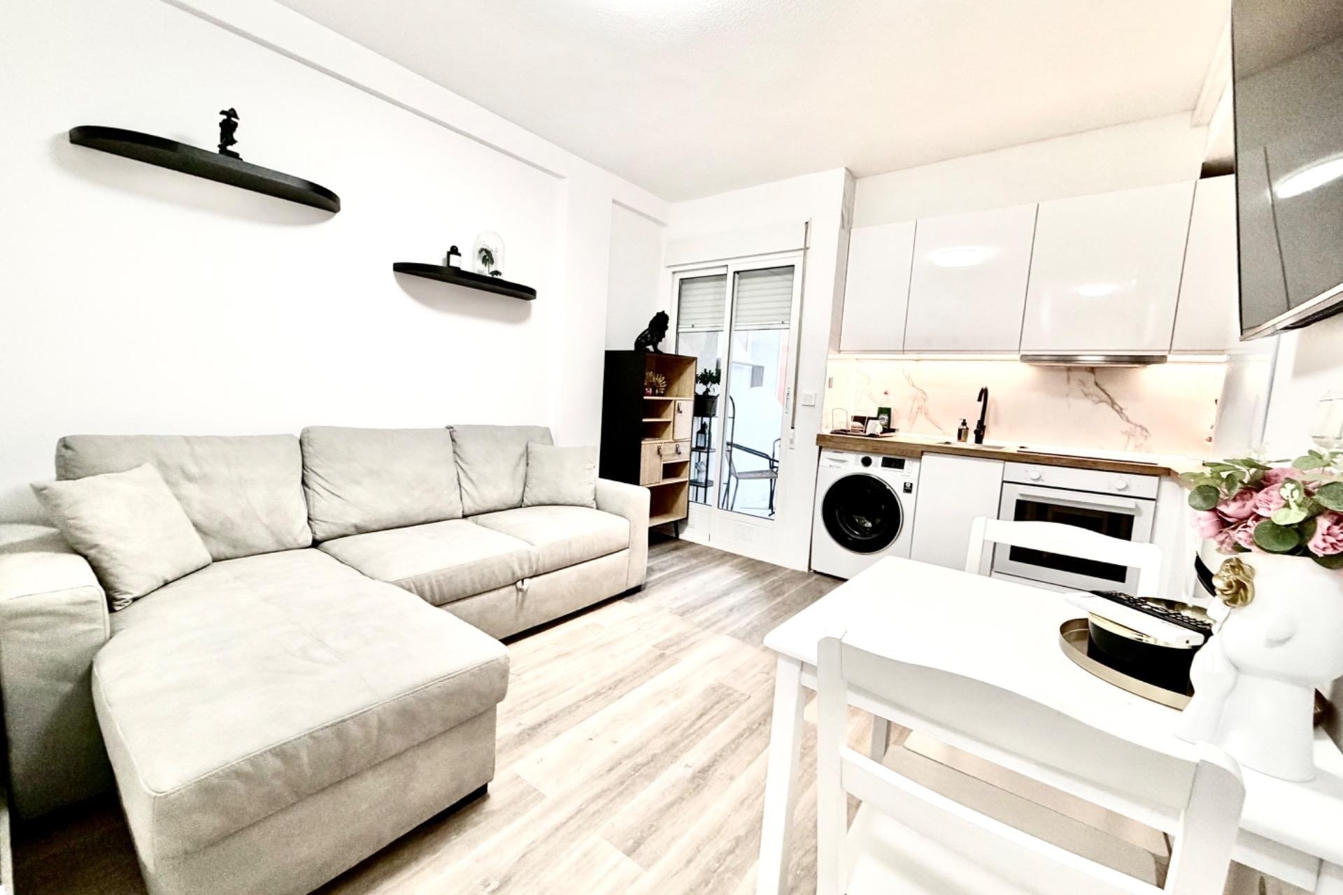 Reventa - Apartamento / piso - Torrevieja - Torrelamata - La Mata