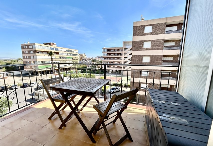 Reventa - Apartamento / piso - Torrevieja