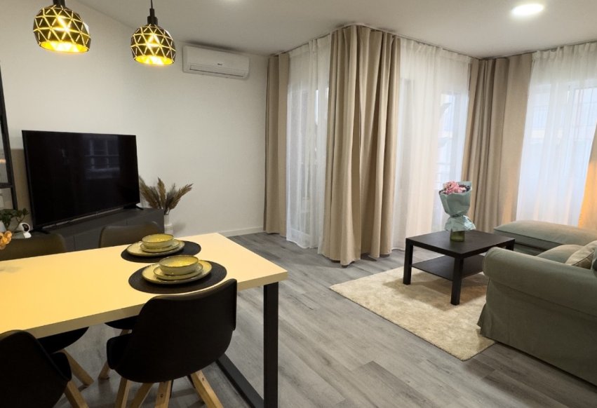 Reventa - Apartamento / piso - Torrevieja