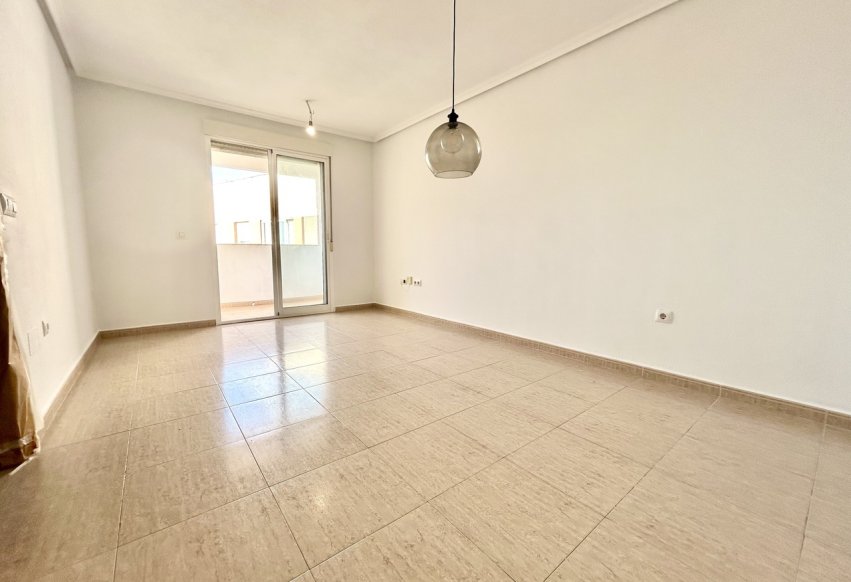 Reventa - Apartamento / piso - Torrevieja