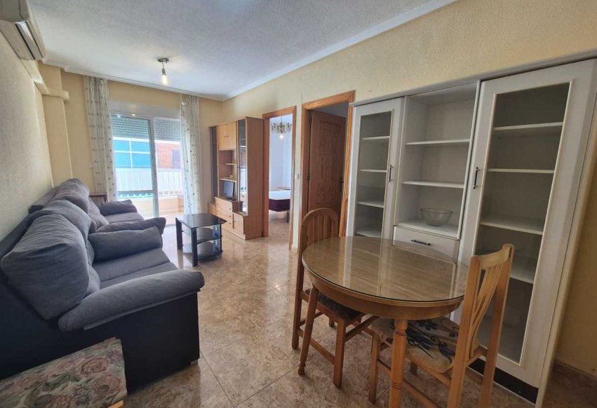 Reventa - Apartamento / piso - Torrevieja