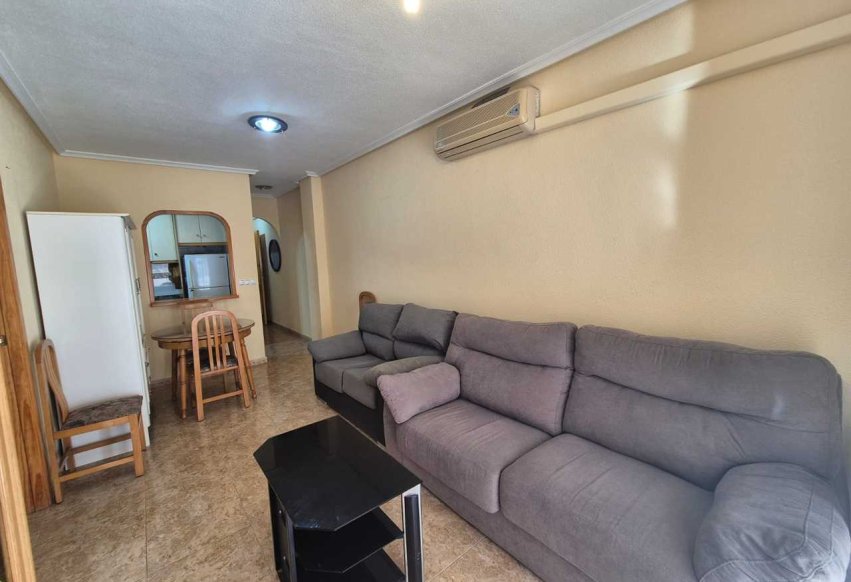 Reventa - Apartamento / piso - Torrevieja