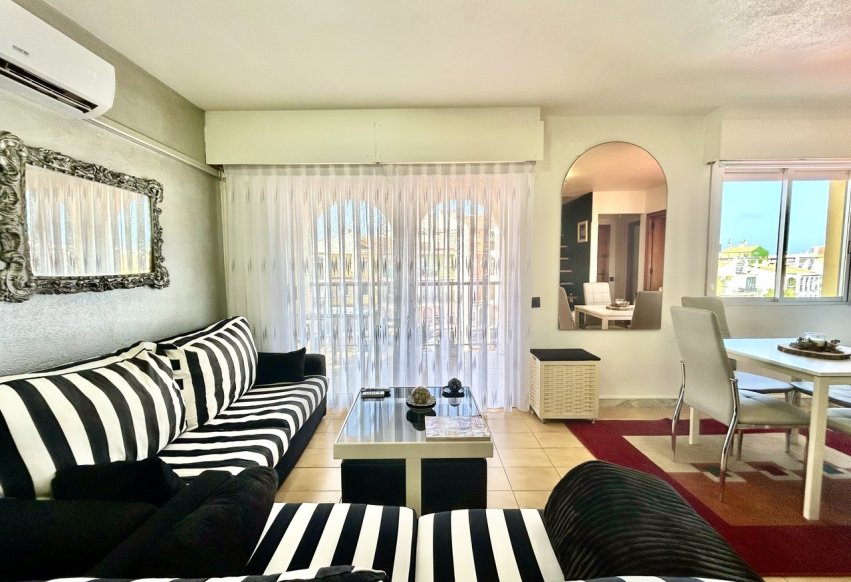 Reventa - Apartamento / piso - Torrevieja