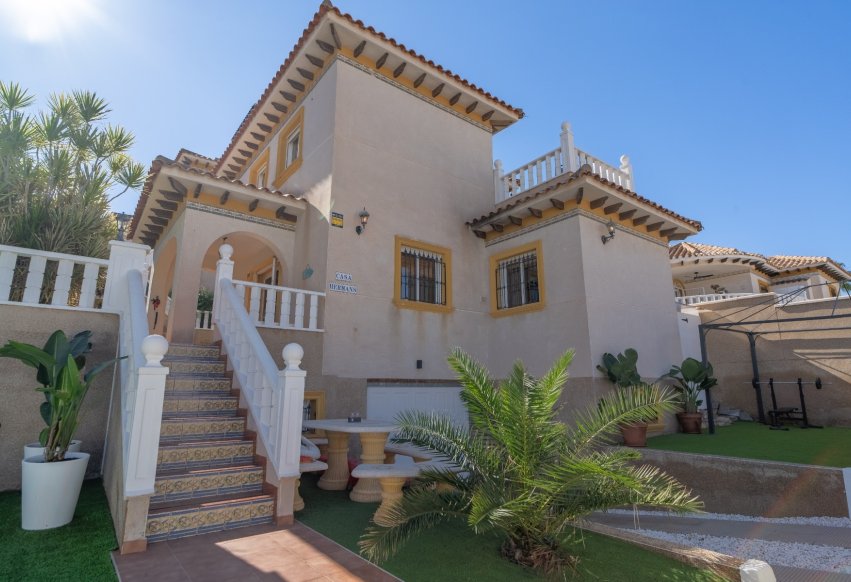 Reventa - Duplex - San Miguel de Salinas - Las Filipinas