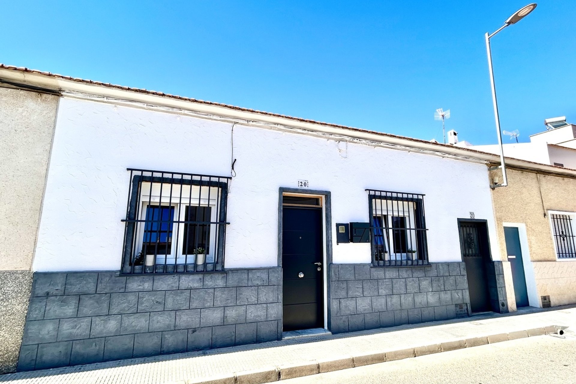 Reventa - Duplex - San Miguel de Salinas