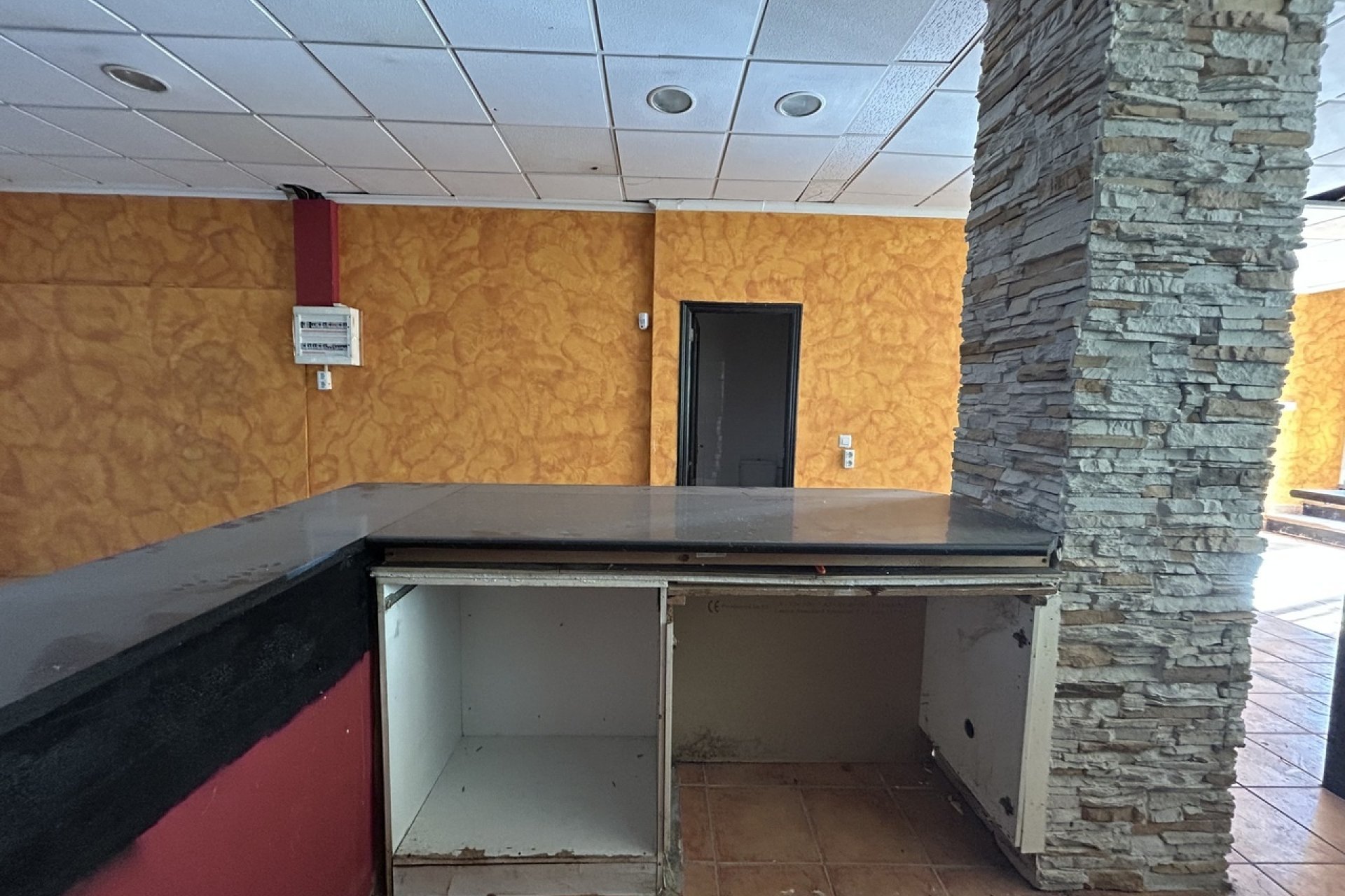 Reventa - Local comercial - Orihuela Costa - Villamartín