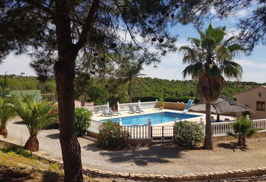 Reventa - Villa - El Esparragal