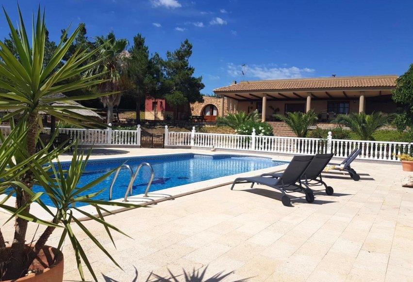 Reventa - Villa - El Esparragal