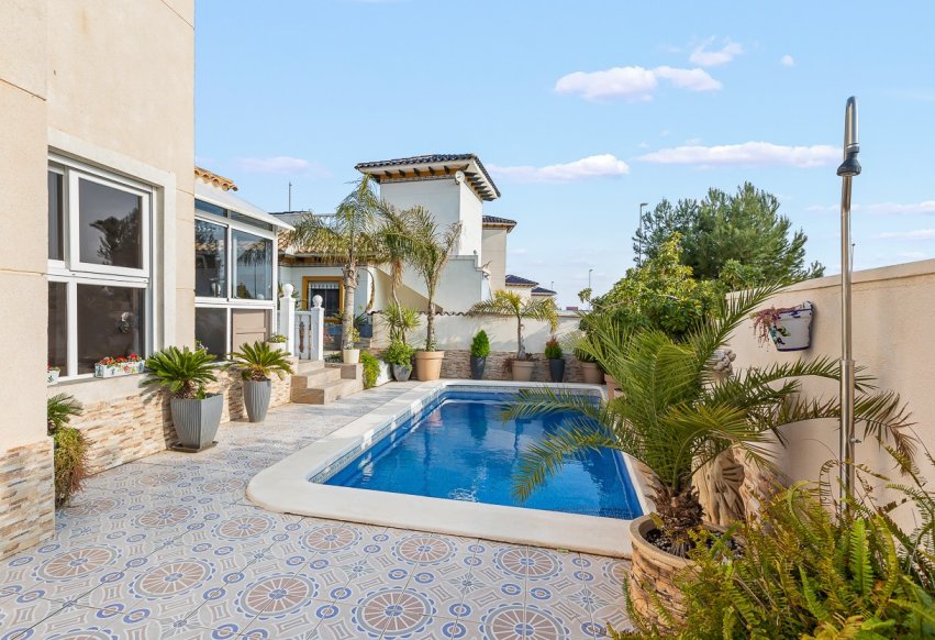 Reventa - Villa - Orihuela Costa - Playa Flamenca