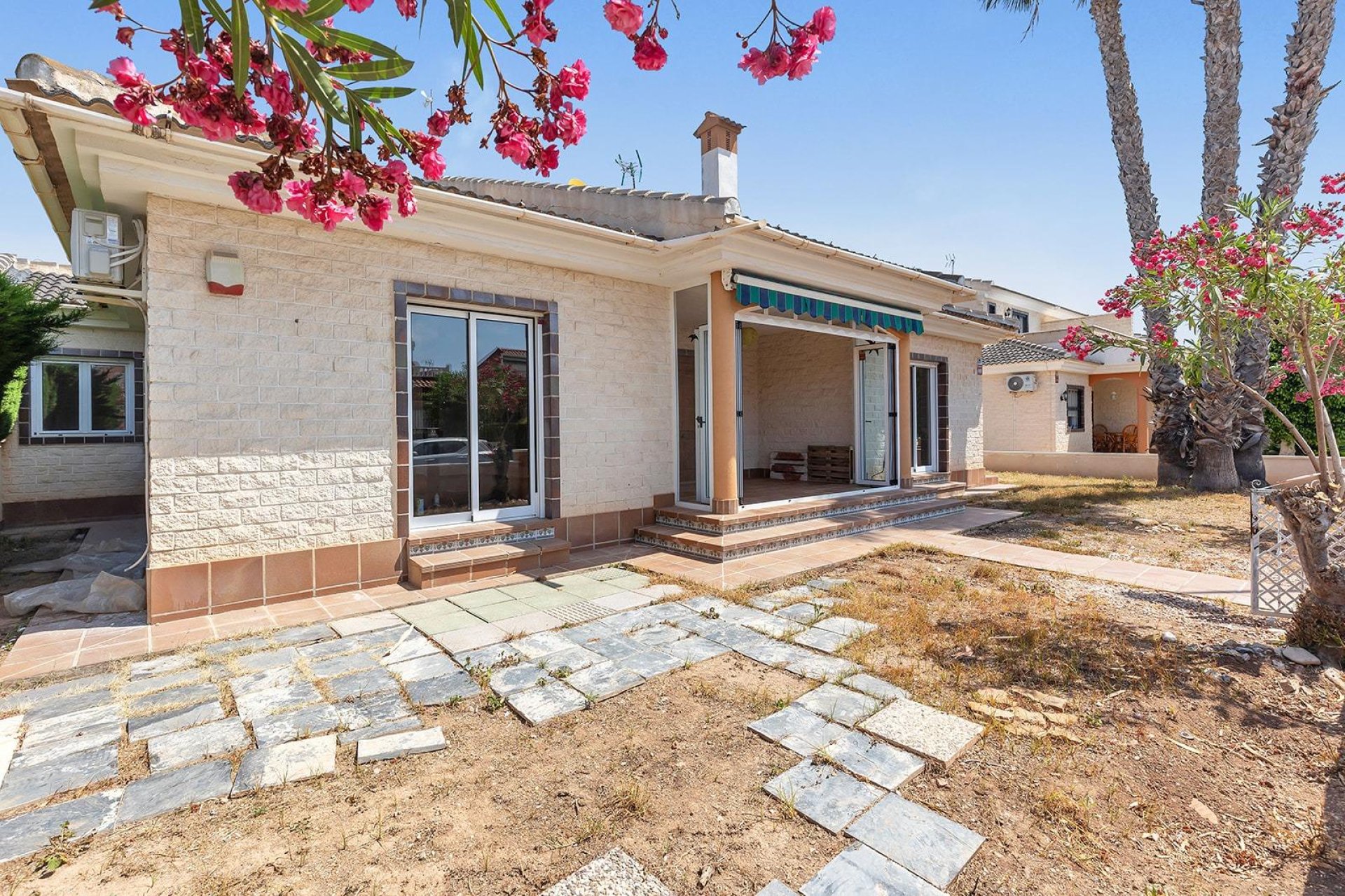 Reventa - Villa - Pilar de la Horadada - La Torre de la Horadada