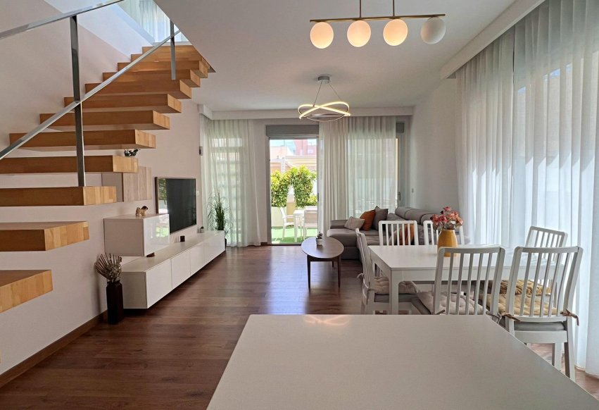 Reventa - Villa - Pilar de la Horadada - Pueblo Latino