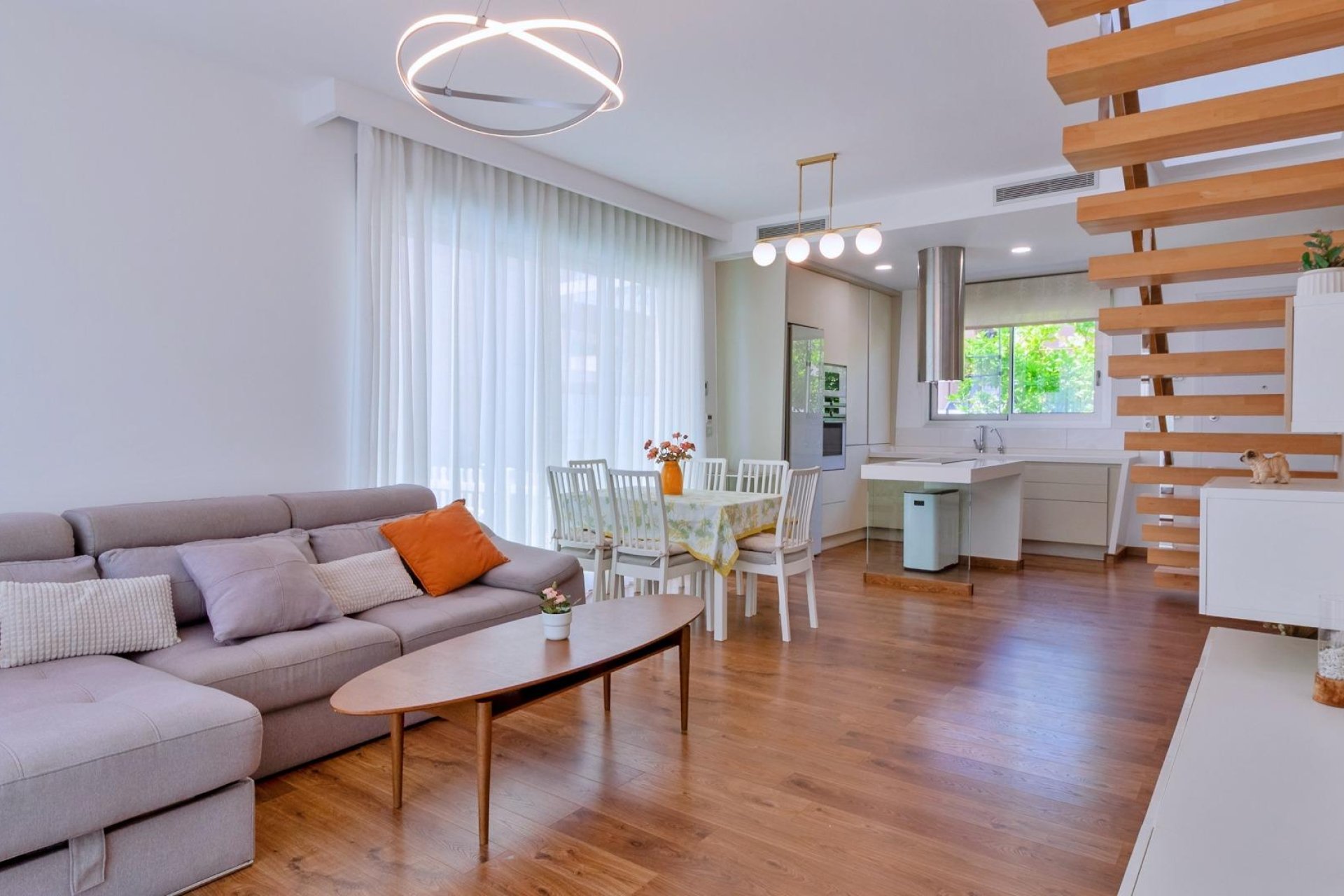 Reventa - Villa - Pilar de la Horadada - Pueblo Latino