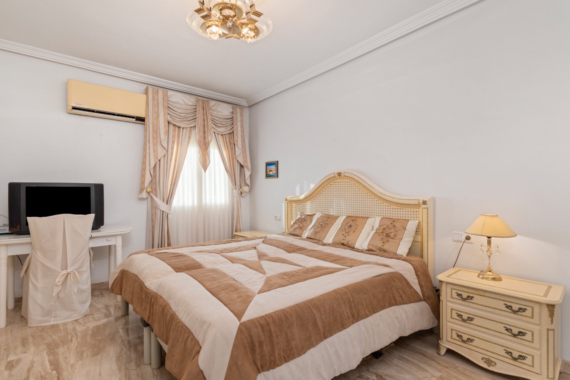 Reventa - Villa - Rojales - Doña pepa