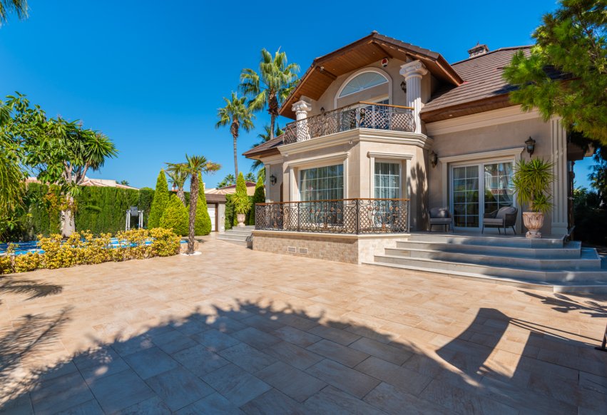 Reventa - Villa - Rojales - Doña pepa