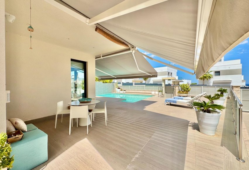 Reventa - Villa - San Miguel de Salinas - Bellavista