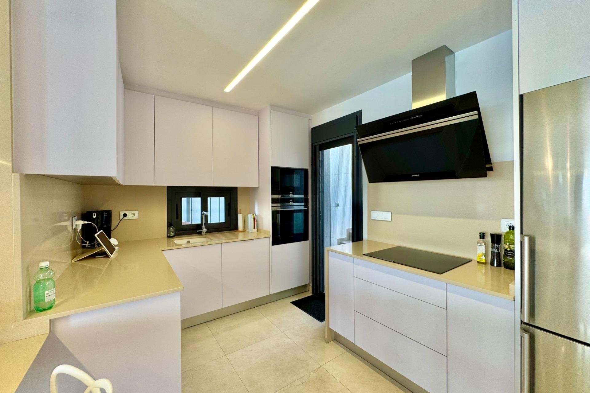 Reventa - Villa - San Miguel de Salinas - Bellavista