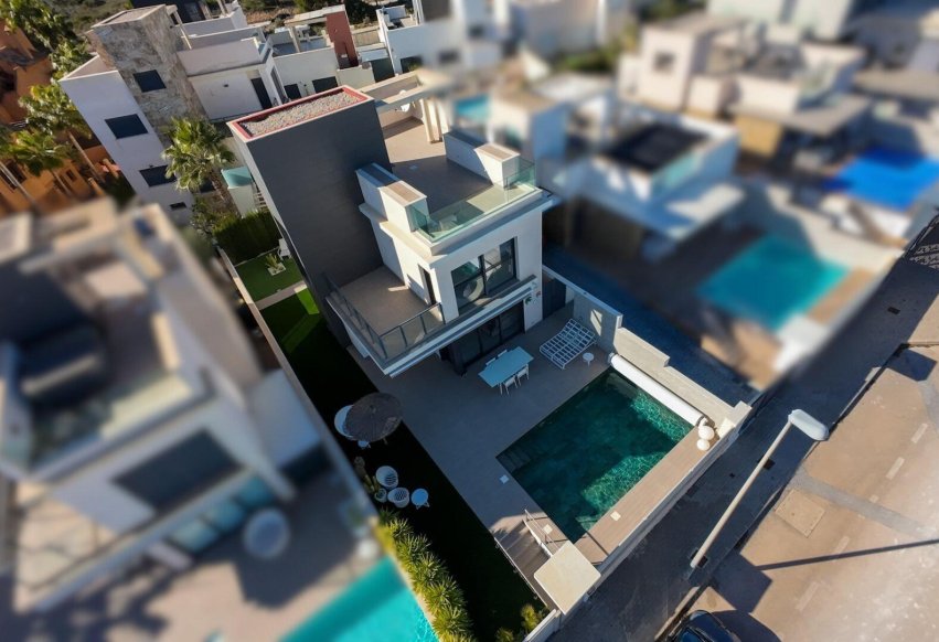 Reventa - Villa - San Miguel de Salinas - Bellavista