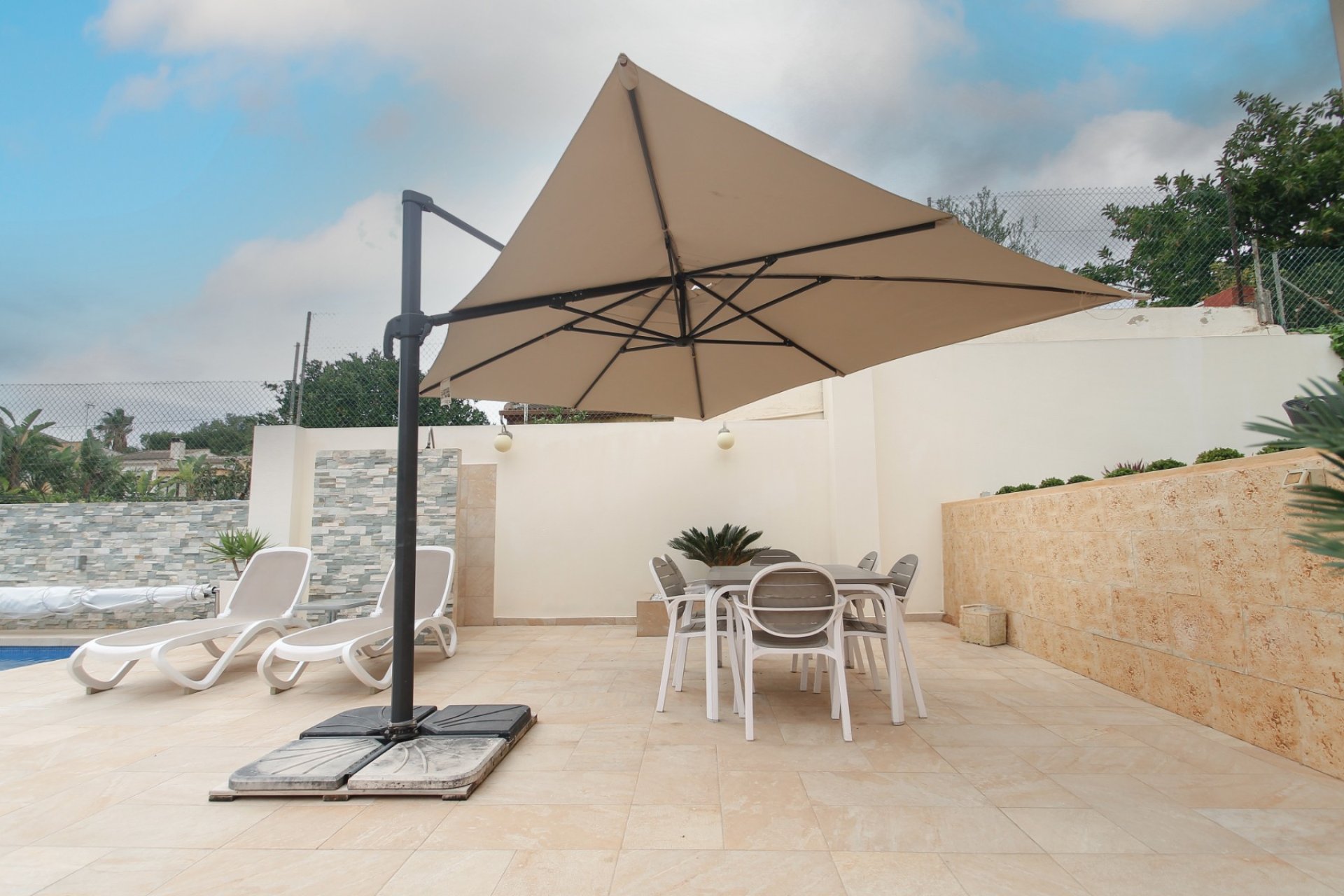 Reventa - Villa - Torrevieja - Los Balcones