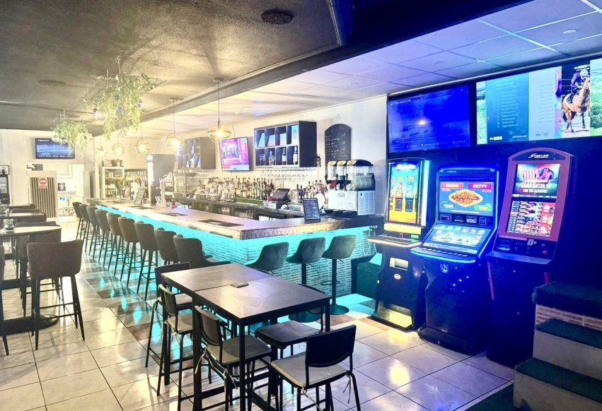 Revente - Local comercial - San Miguel de Salinas