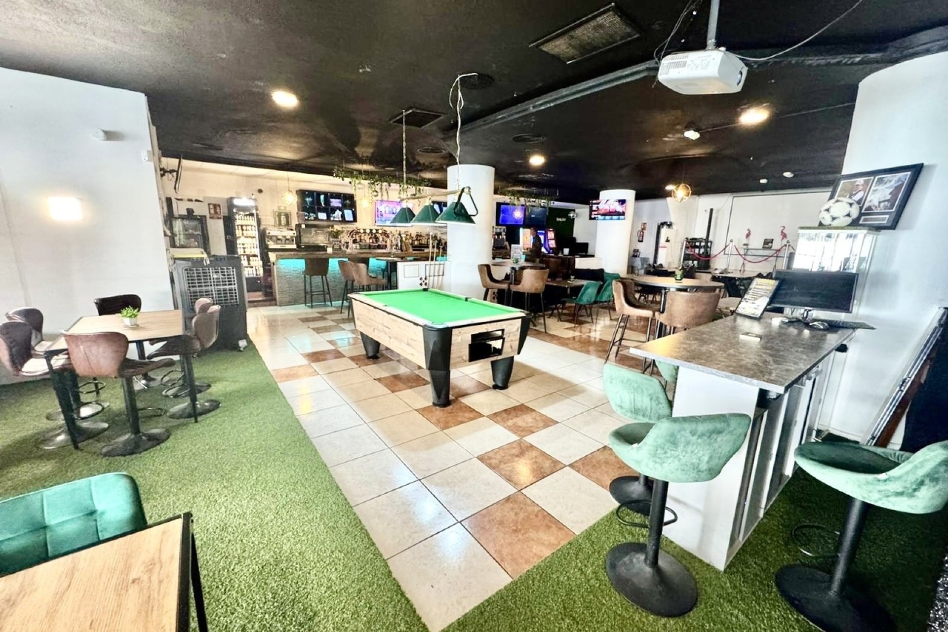 Revente - Local comercial - San Miguel de Salinas