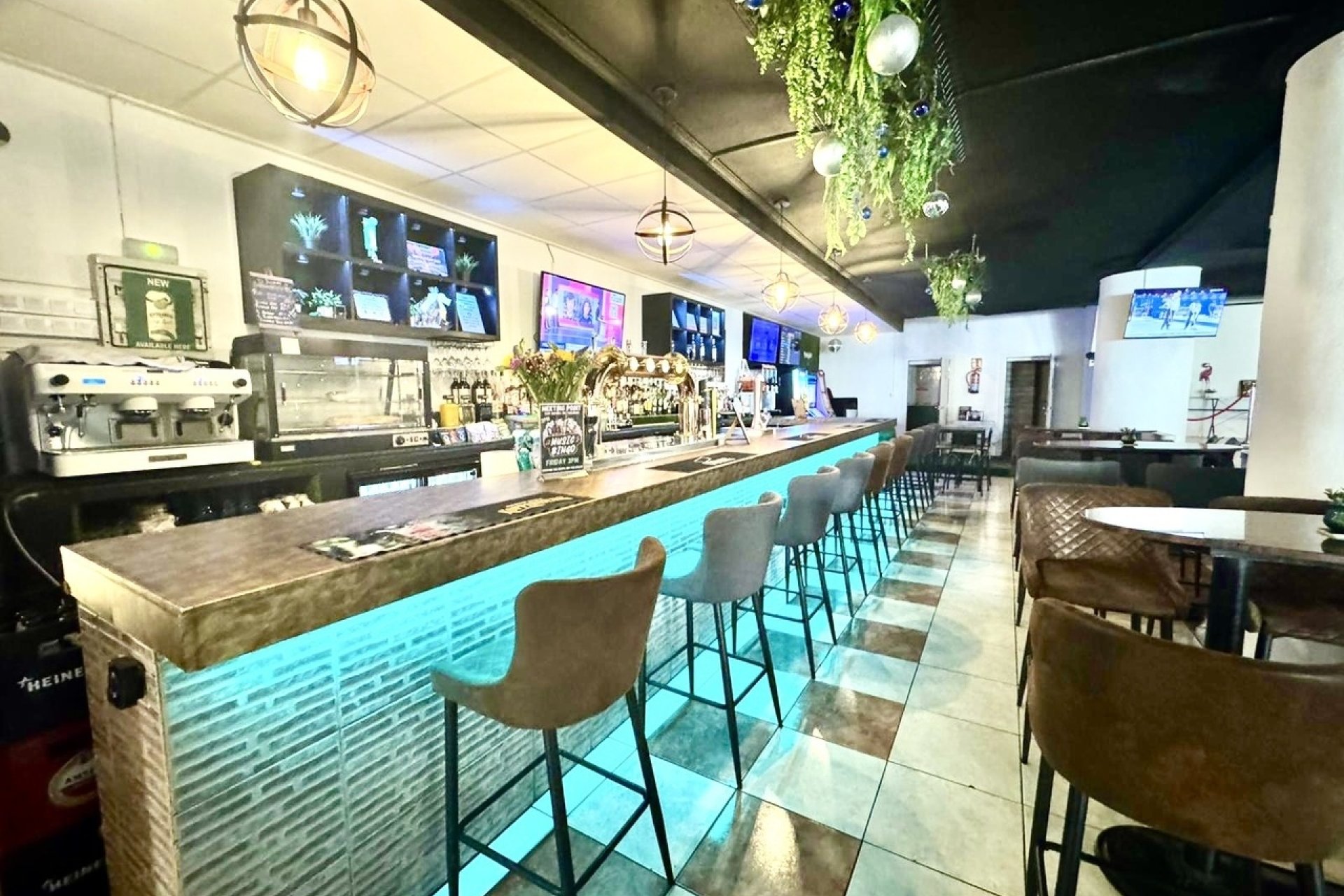 Revente - Local comercial - San Miguel de Salinas
